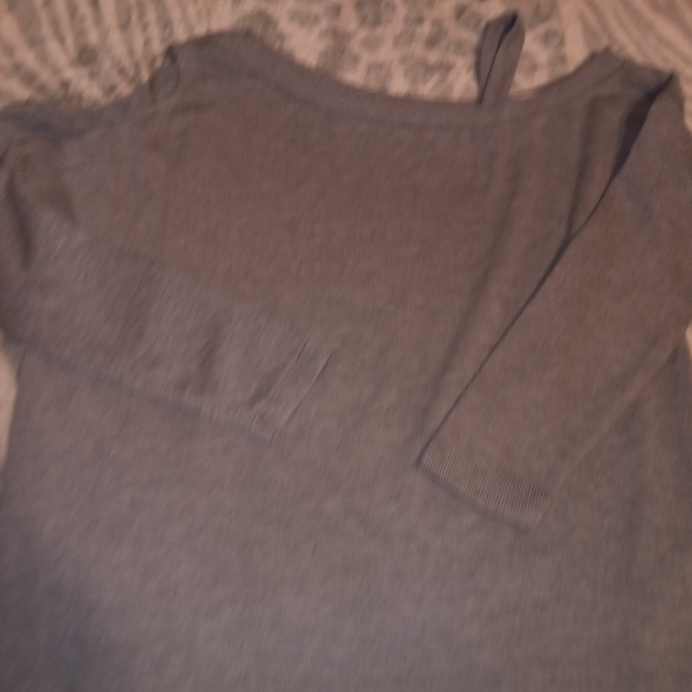 Cold Shoulder Sweater - Picture 2 of 3